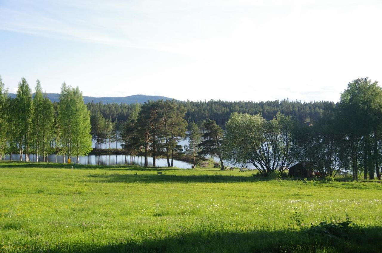 Stugor Storsjoens Strand Hackas Kültér fotó